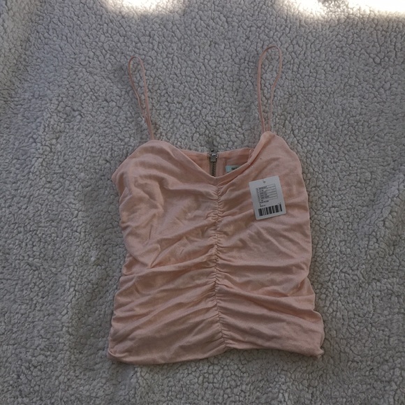 Urban Outfitters Tops - NWT pink crop top